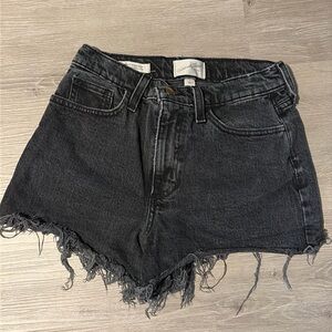 Universal thread shorts